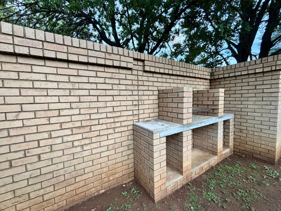 3 Bedroom Property for Sale in Baillie Park North West